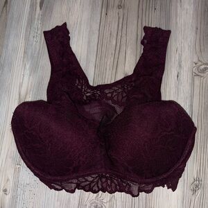 Women’s Pink Lace Barlette Burgundy Size Small